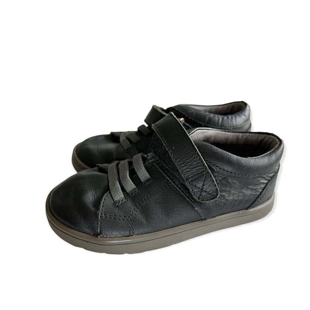 Boy Tucker + Tate Easy Close Black City Shoes - Sz 7